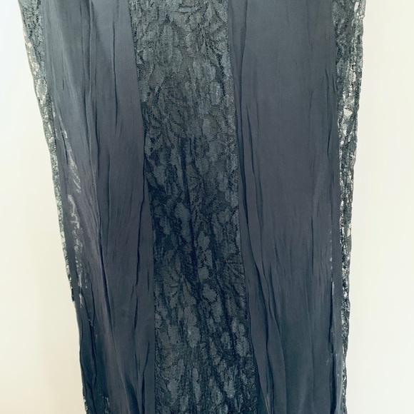 Dress - Picture 5 of 7